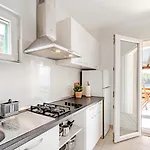 3 Bedroom Gorgeous In בית נופש *