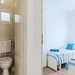 בית נופש 3 Bedroom Gorgeous In וולה לוקה