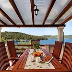 3 Bedroom Gorgeous Home In Vela Luka فيلا لوكا