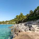 3 Bedroom Gorgeous Home In Vela Luka بيت للعطل *